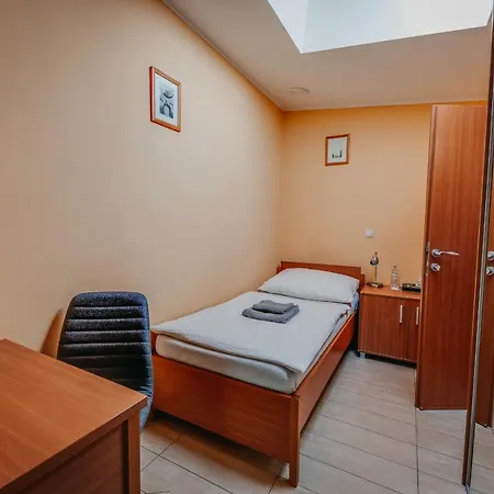Πανσιόν City Penzion 3*