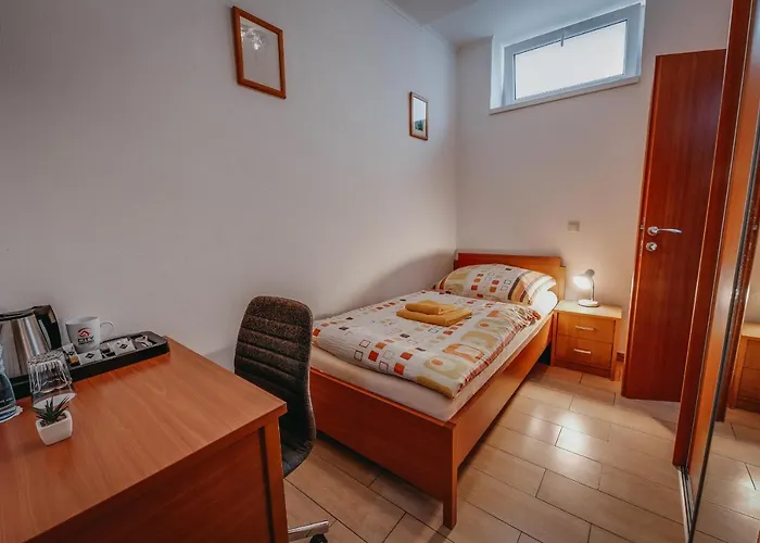 City Penzion Гостевой дом Кошице